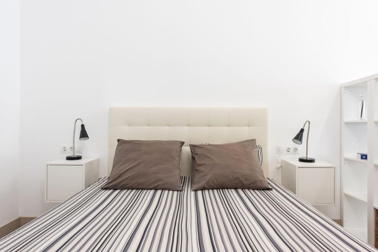 Charming Loft B Apartment มาลากา ภายนอก รูปภาพ